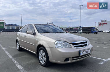 Седан Chevrolet Lacetti 2010 в Киеве