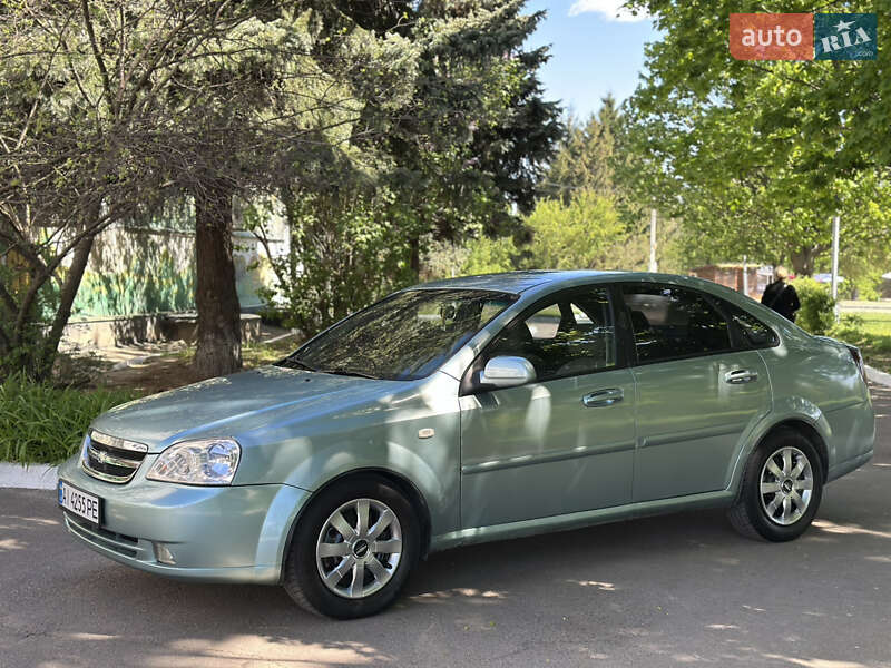 Седан Chevrolet Lacetti 2004 в Рівному