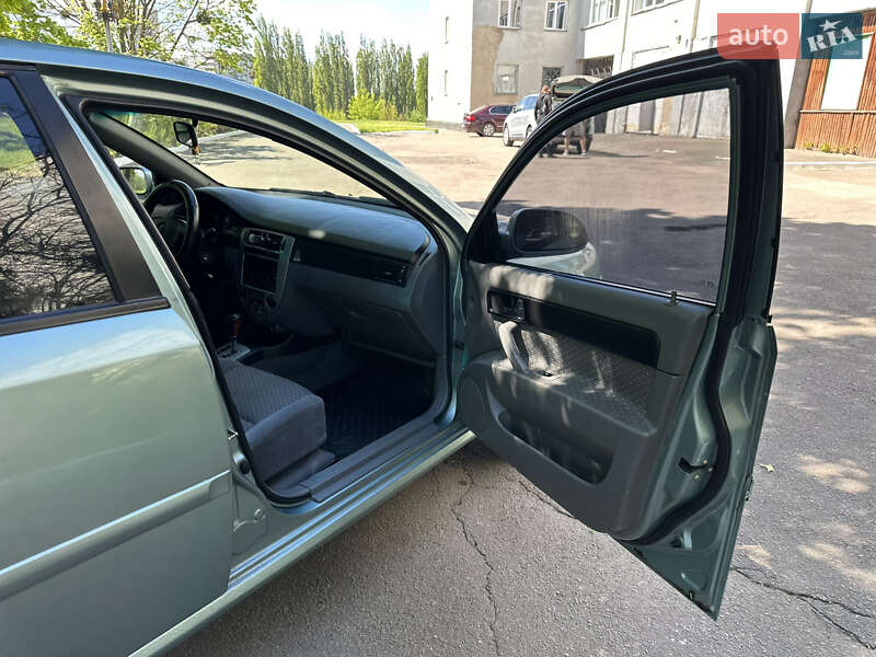 Седан Chevrolet Lacetti 2004 в Рівному