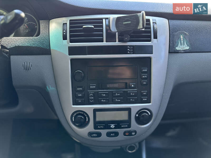 Седан Chevrolet Lacetti 2004 в Рівному