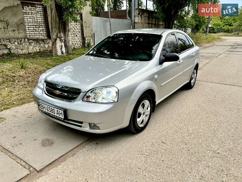 Седан Chevrolet Lacetti 2010 в 