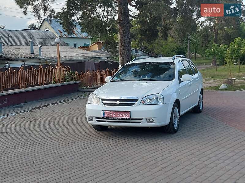 Универсал Chevrolet Lacetti 2009 в Киеве