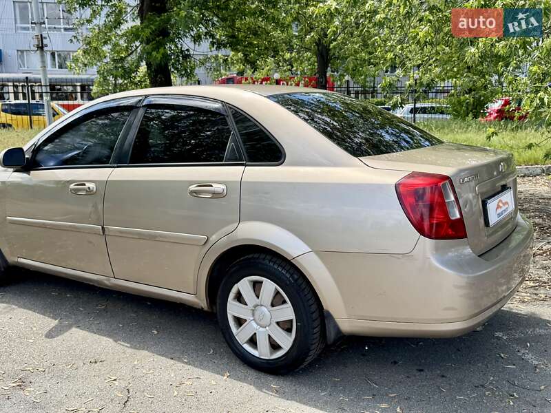 Седан Chevrolet Lacetti 2007 в Києві