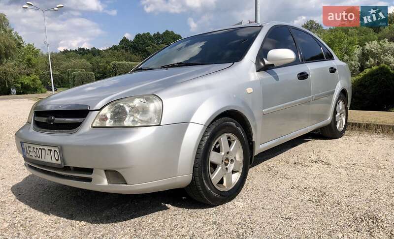 Седан Chevrolet Lacetti 2004 в 