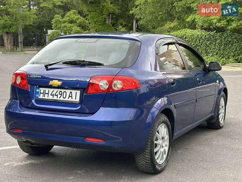 Хэтчбек Chevrolet Lacetti 2004 в Одессе