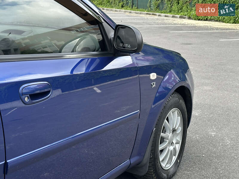 Хэтчбек Chevrolet Lacetti 2004 в Одессе