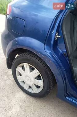 Хэтчбек Chevrolet Lacetti 2008 в 
