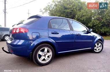 Хэтчбек Chevrolet Lacetti 2005 в Первомайске