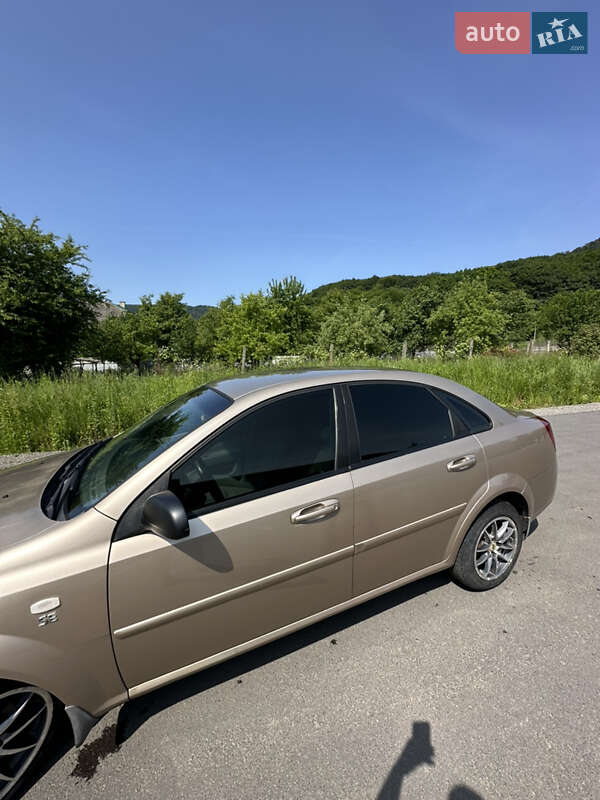 Седан Chevrolet Lacetti 2007 в Перечине
