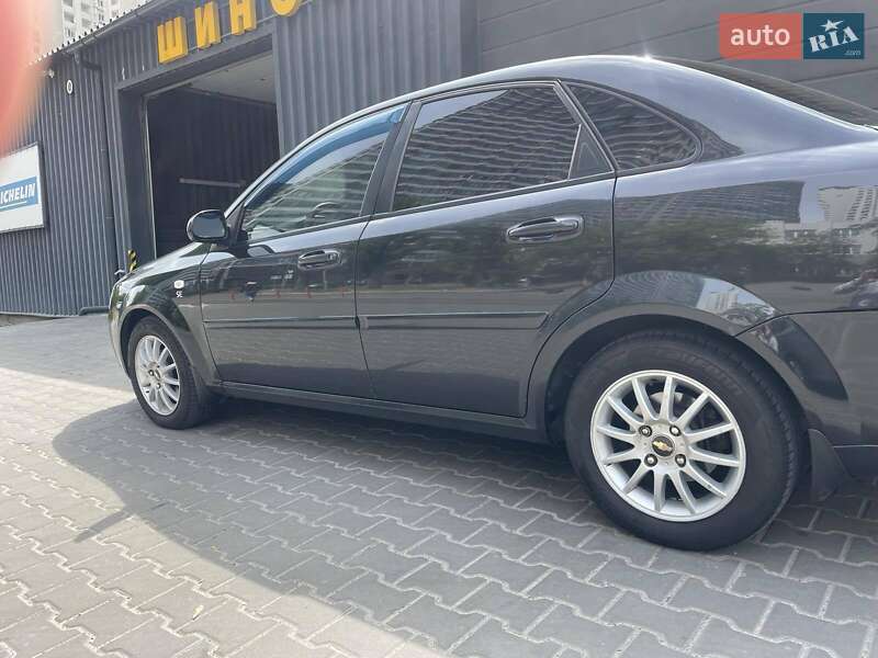 Седан Chevrolet Lacetti 2011 в Киеве