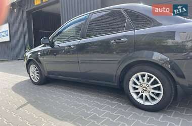 Седан Chevrolet Lacetti 2011 в 