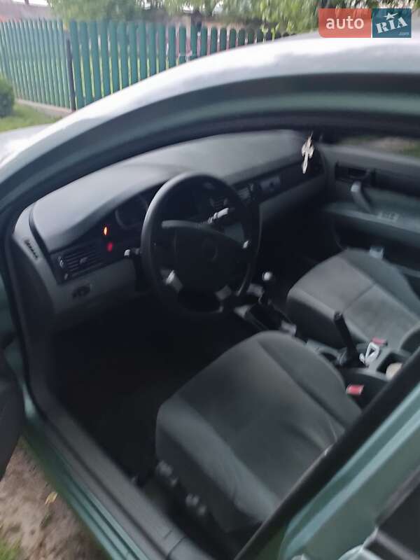 Седан Chevrolet Lacetti 2005 в Золочеве