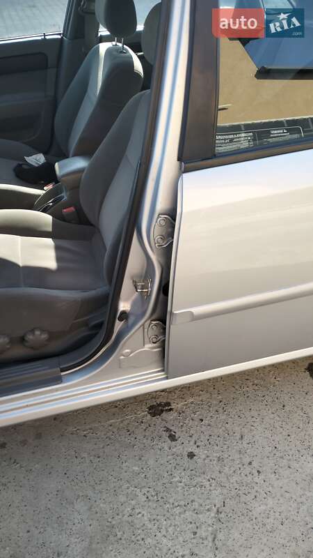 Седан Chevrolet Lacetti 2009 в Киеве