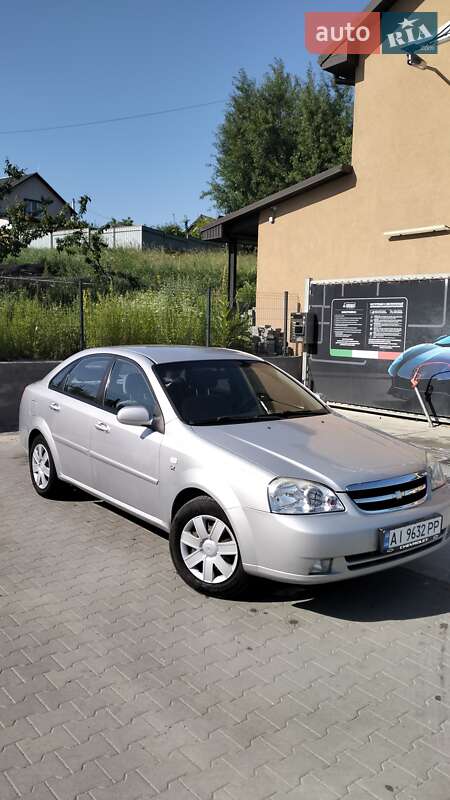 Седан Chevrolet Lacetti 2009 в Киеве