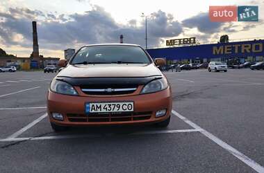 Хэтчбек Chevrolet Lacetti 2007 в Житомире