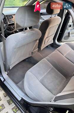 Седан Chevrolet Lacetti 2006 в Чернівцях
