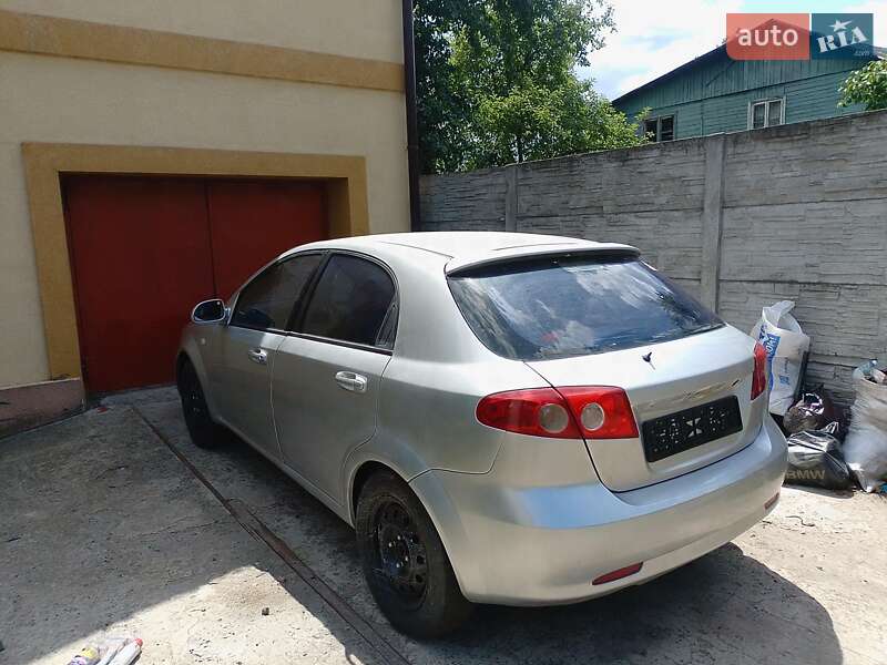 Chevrolet Lacetti 2006