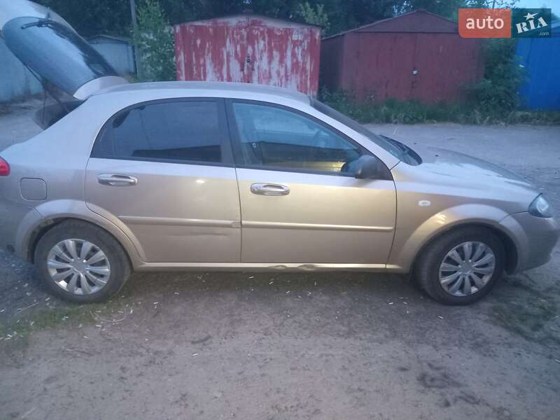 Хэтчбек Chevrolet Lacetti 2006 в Львове