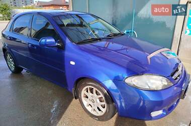 Хэтчбек Chevrolet Lacetti 2007 в Киеве