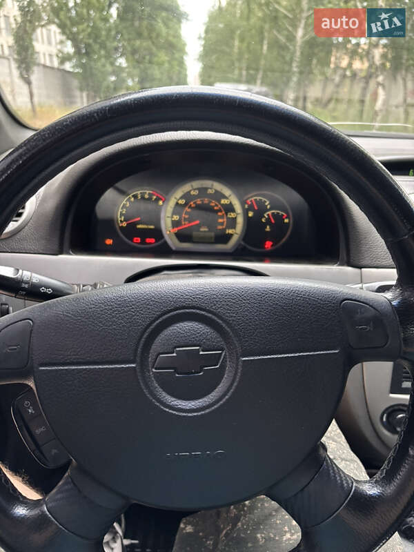 Хэтчбек Chevrolet Lacetti 2006 в Киеве