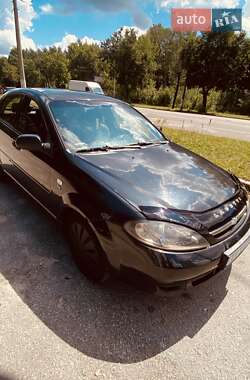 Хетчбек Chevrolet Lacetti 2007 в 