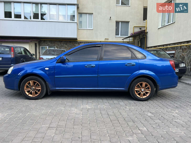 Седан Chevrolet Lacetti 2011 в Кам'янець-Подільському