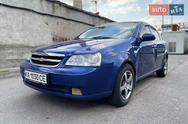 Седан Chevrolet Lacetti 2005 в Киеве