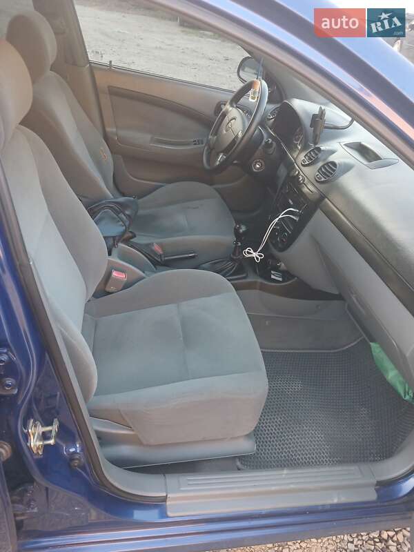 Хэтчбек Chevrolet Lacetti 2005 в Ивано-Франковске фото 5 Хэтчбек Chevrolet Lacetti 2005 в Ивано-Франковске