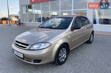 Хетчбек Chevrolet Lacetti 2006 в Первомайську