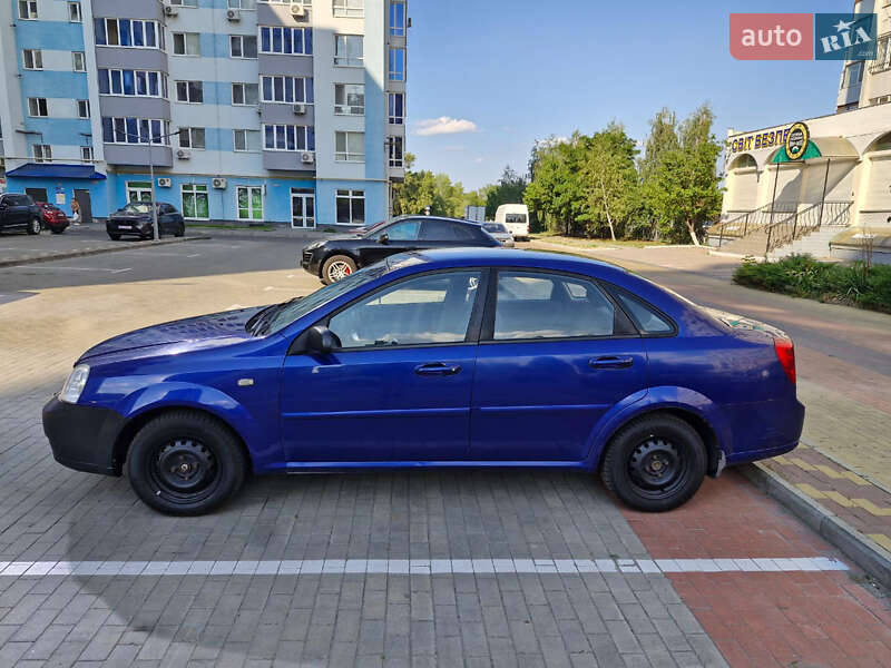Седан Chevrolet Lacetti 2004 в Черкасах