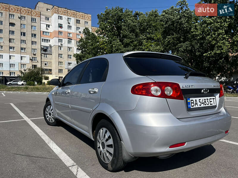 Хетчбек Chevrolet Lacetti 2010 в Кропивницькому