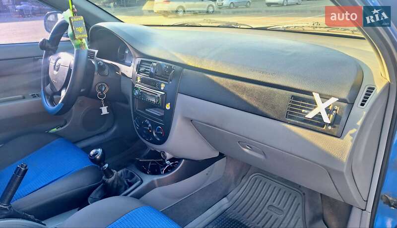 Седан Chevrolet Lacetti 2011 в Киеве