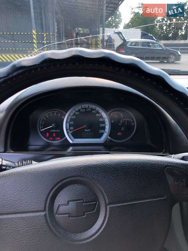 Хетчбек Chevrolet Lacetti 2008 в Обухові