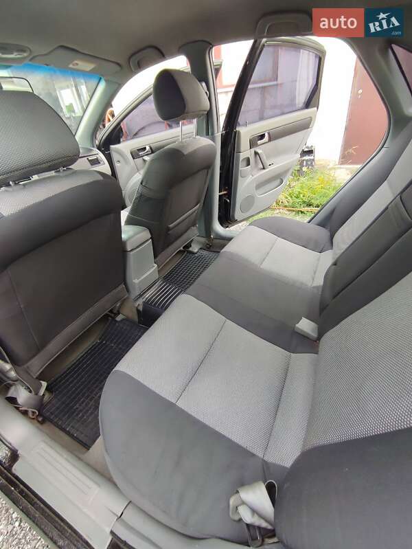 Седан Chevrolet Lacetti 2006 в Нетішині