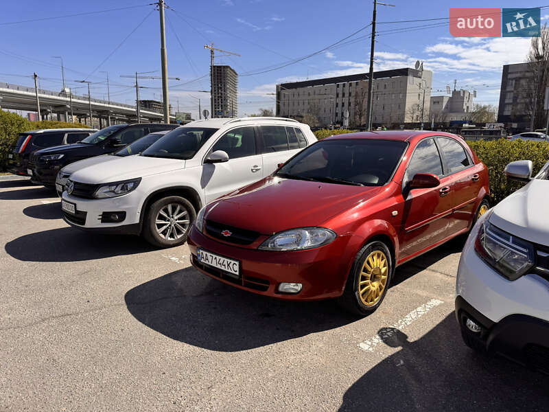 Хетчбек Chevrolet Lacetti 2007 в Києві фото 18 Хетчбек Chevrolet Lacetti 2007 в Києві