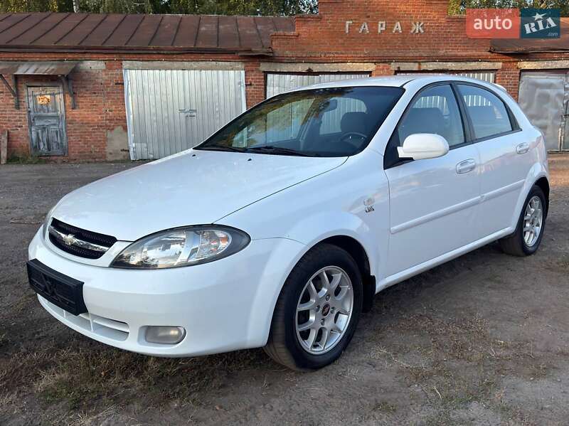 Хэтчбек Chevrolet Lacetti 2009 в Ахтырке