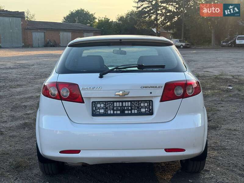 Хэтчбек Chevrolet Lacetti 2009 в Ахтырке