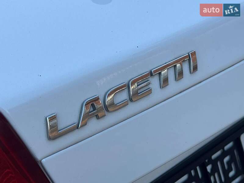 Хэтчбек Chevrolet Lacetti 2009 в Ахтырке
