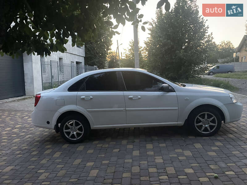 Chevrolet Lacetti 2012
