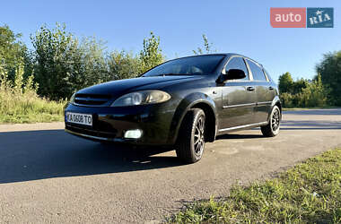 Хэтчбек Chevrolet Lacetti 2006 в Киеве