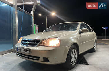 Седан Chevrolet Lacetti 2005 в Киеве
