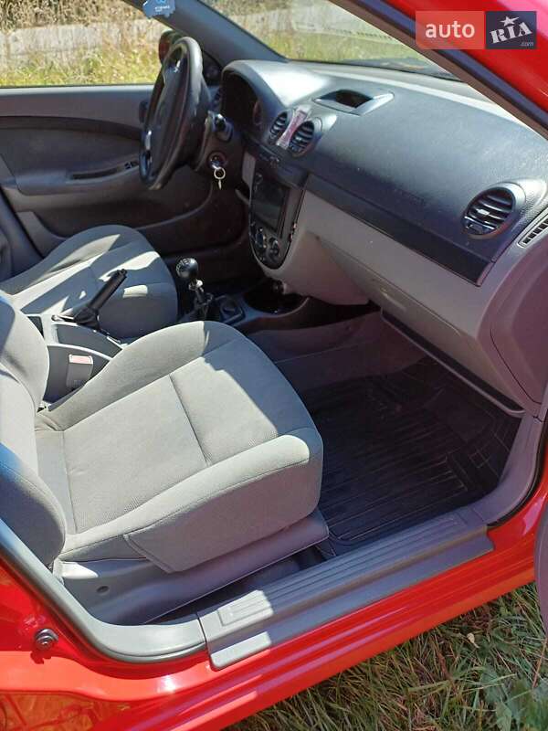 Хетчбек Chevrolet Lacetti 2006 в Хмельницькому фото 16 Хетчбек Chevrolet Lacetti 2006 в Хмельницькому