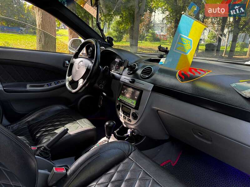 Хэтчбек Chevrolet Lacetti 2008 в Киеве фото 26 Хэтчбек Chevrolet Lacetti 2008 в Киеве