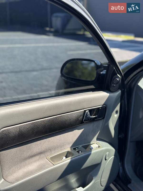 Седан Chevrolet Lacetti 2008 в Львові