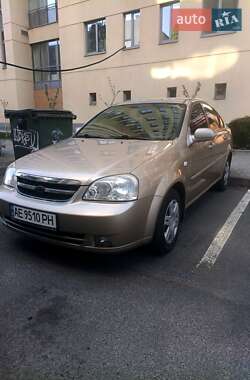 Седан Chevrolet Lacetti 2006 в Першотравенске