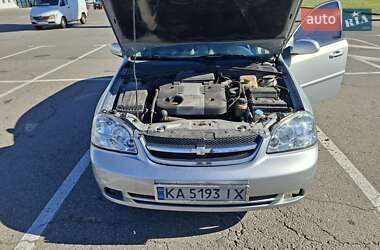 Универсал Chevrolet Lacetti 2008 в  фото 19 Универсал Chevrolet Lacetti 2008 в