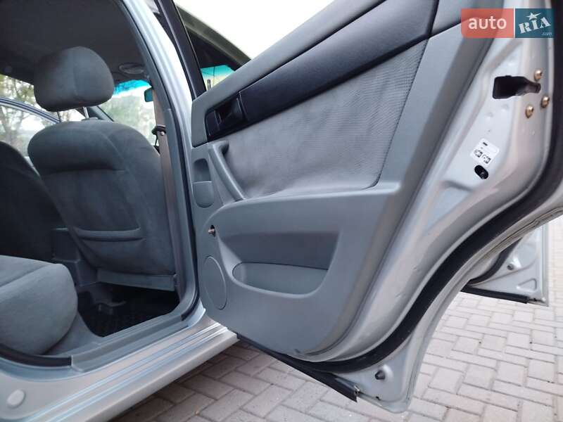 Седан Chevrolet Lacetti 2005 в Запорожье фото 17 Седан Chevrolet Lacetti 2005 в Запорожье