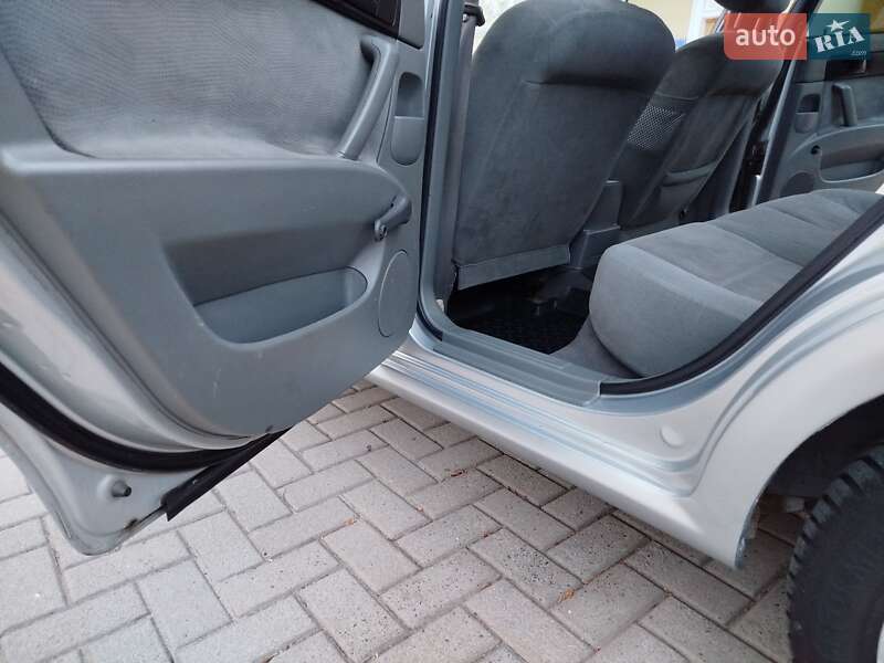 Седан Chevrolet Lacetti 2005 в Запорожье фото 25 Седан Chevrolet Lacetti 2005 в Запорожье