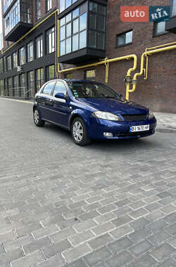 Хетчбек Chevrolet Lacetti 2004 в Полтаві