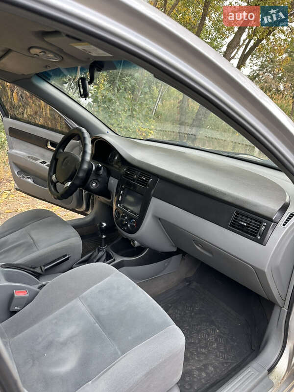 Седан Chevrolet Lacetti 2006 в Днепре